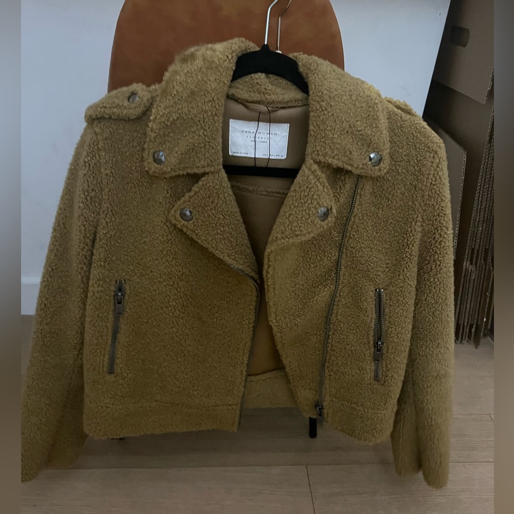 Zara bomber fuzzy coat